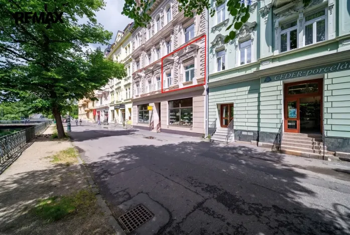 Prodej bytu 3+kk, Karlovy Vary, nábřeží Jana Palacha, 65 m2