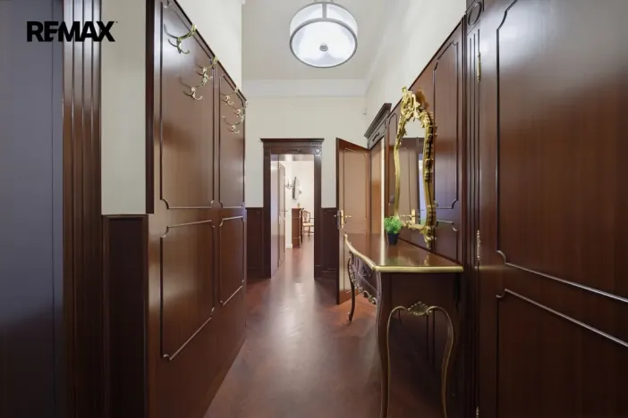 Prodej bytu 3+kk, Karlovy Vary, nábřeží Jana Palacha, 65 m2
