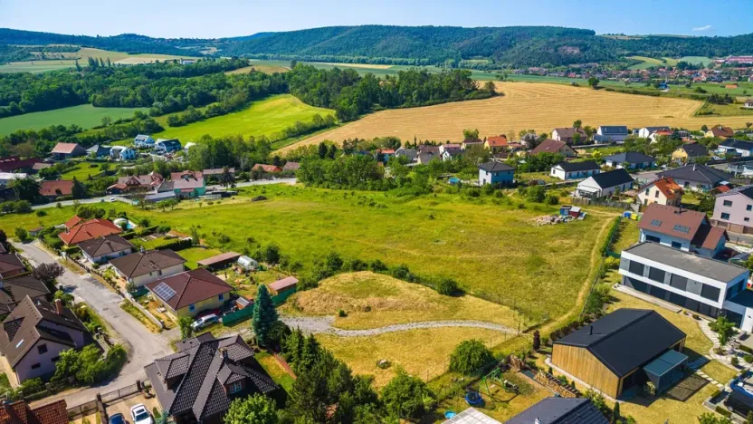Prodej pozemku pro bydlení, Králův Dvůr - Levín, 1241 m2