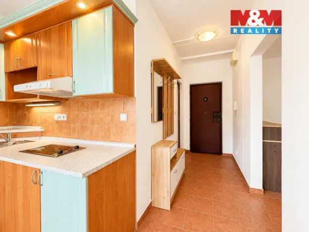 Pronájem bytu 1+1, Svoboda nad Úpou, Rýchorské sídliště, 32 m2