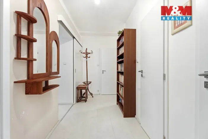 Prodej bytu 2+1, Praha - Žižkov, Jeseniova, 74 m2
