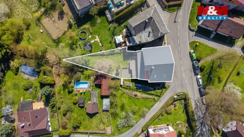 Prodej rodinného domu, Železný Brod - Bzí, 313 m2