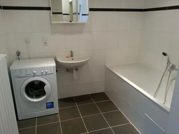 Pronájem bytu 1+kk, Praha - Žižkov, U kněžské louky, 35 m2