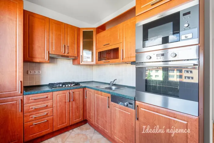 Pronájem bytu 2+1, Praha - Vokovice, Africká, 51 m2