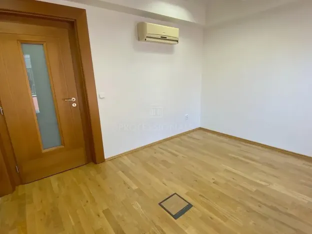 Pronájem kanceláře, Praha - Nové Město, Opletalova, 21 m2