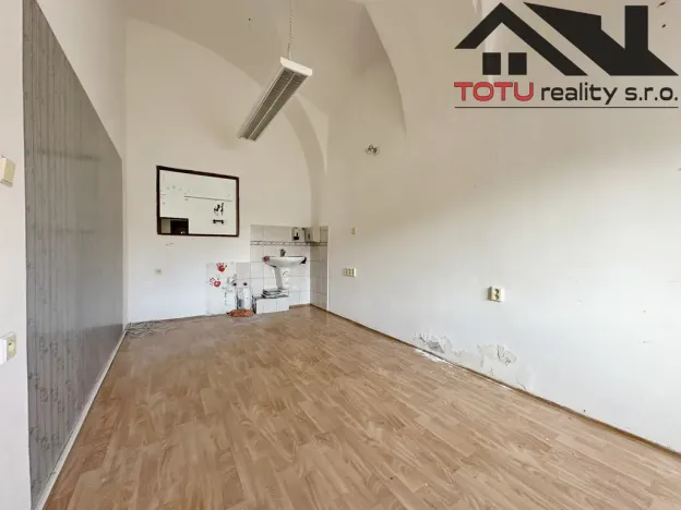 Pronájem obchodního prostoru, Jaroměř, Zdeňka Němečka, 82 m2