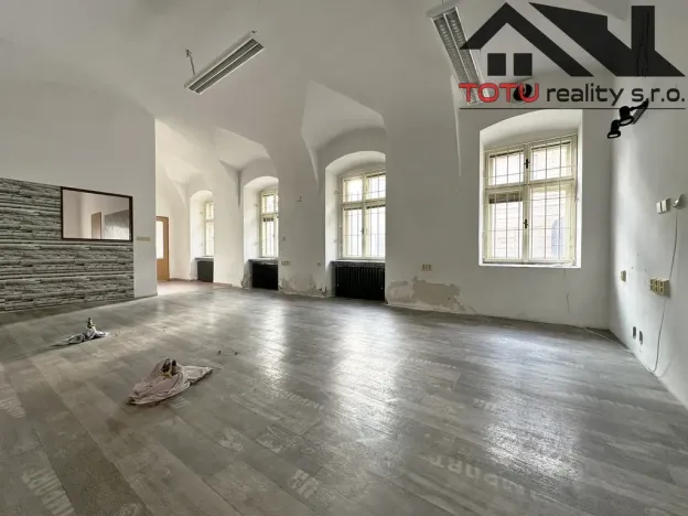 Pronájem obchodního prostoru, Jaroměř, Zdeňka Němečka, 82 m2