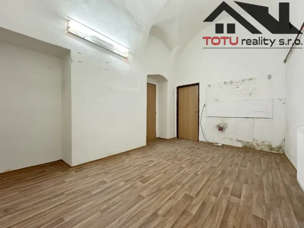 Pronájem obchodního prostoru, Jaroměř, Zdeňka Němečka, 82 m2