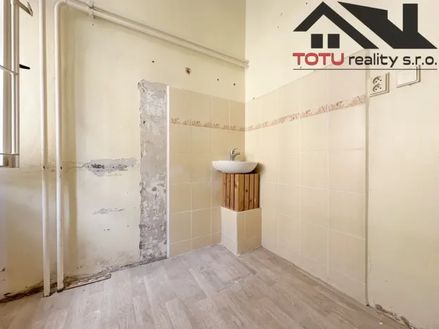 Pronájem obchodního prostoru, Jaroměř, Zdeňka Němečka, 82 m2