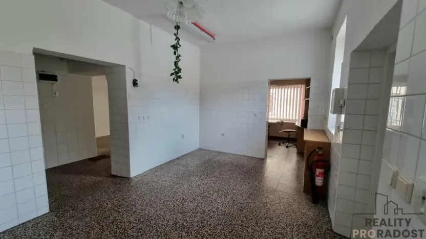 Pronájem obchodního prostoru, Moravský Krumlov, 70 m2