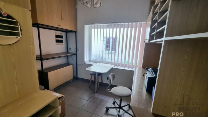 Pronájem obchodního prostoru, Moravský Krumlov, 70 m2