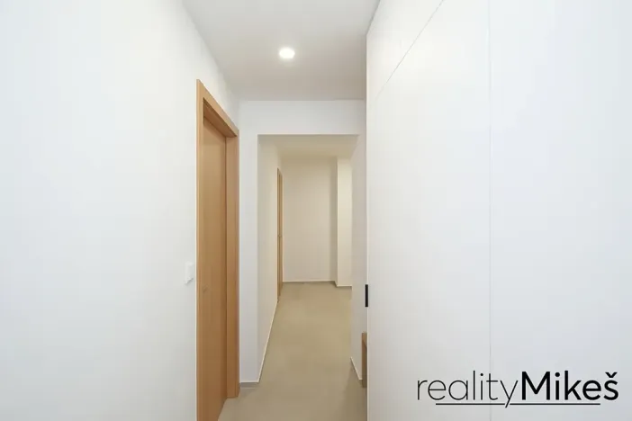Pronájem bytu 2+kk, Liberec, Šafaříkova, 57 m2
