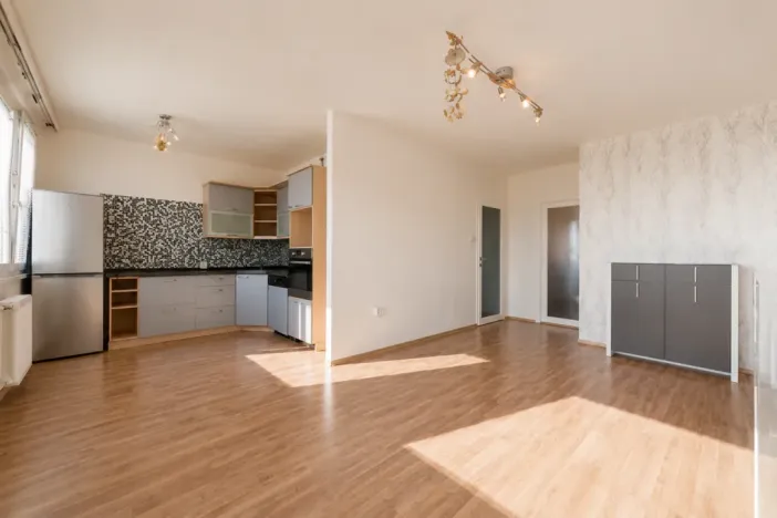 Pronájem bytu 3+1, Praha - Horní Počernice, Chodovická, 64 m2