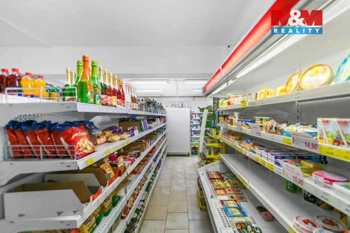 Pronájem obchodního prostoru, Bor, náměstí Republiky, 85 m2