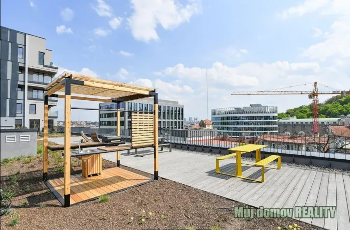 Pronájem apartmánu, Praha - Smíchov, Grafická, 61 m2