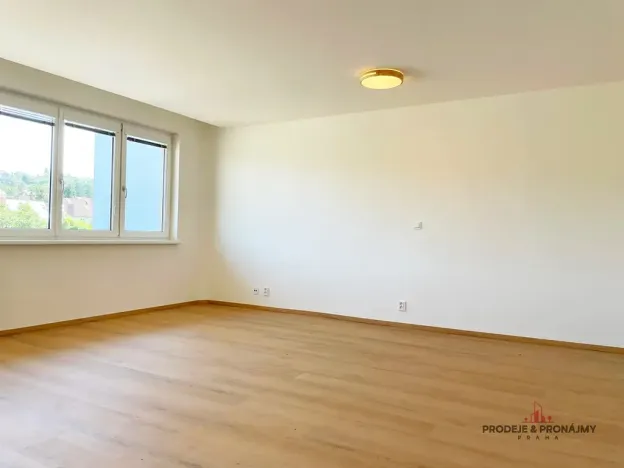 Pronájem bytu 3+1, Praha - Dejvice, Evropská, 93 m2
