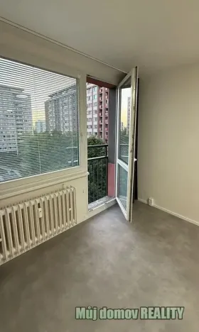 Pronájem bytu 2+kk, Praha - Kobylisy, Rajmonova, 51 m2