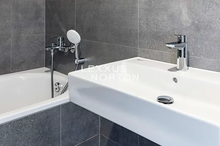 Prodej bytu 2+kk, Praha - Libeň, Zenklova, 54 m2