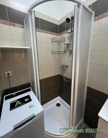 Pronájem bytu 1+kk, Praha - Strašnice, Na stezce, 30 m2