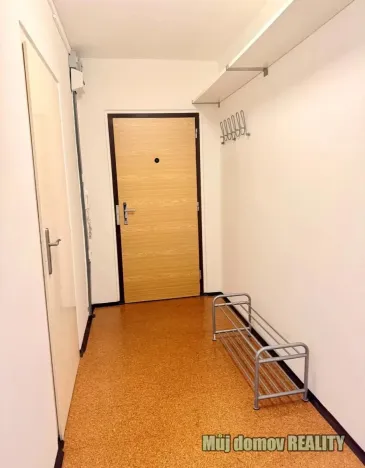 Pronájem bytu 1+kk, Praha - Stodůlky, Běhounkova, 43 m2