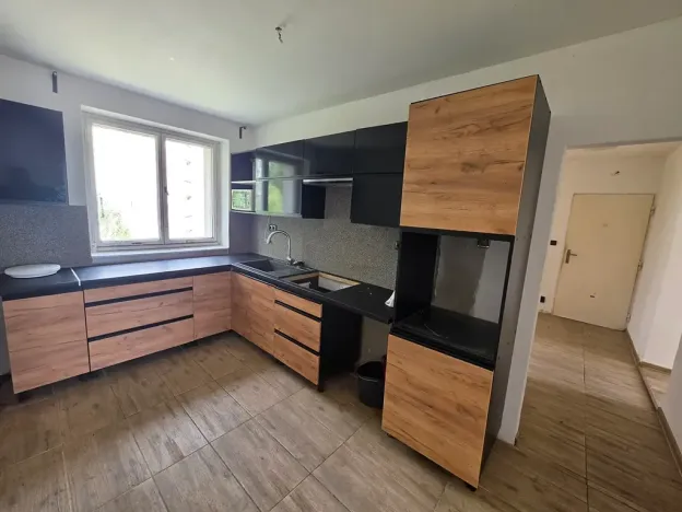 Prodej bytu 3+1, Znojmo, 28. října, 57 m2