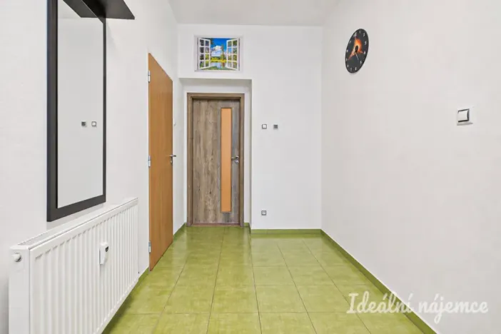 Pronájem bytu 1+1, Brno - Židenice, Porhajmova, 35 m2