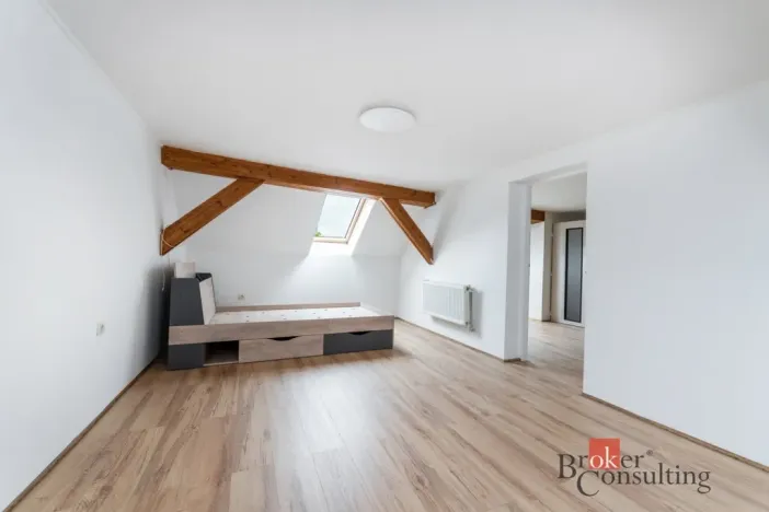 Prodej bytu 4+kk, Chlumec nad Cidlinou - Chlumec nad Cidlinou II, Zámostecká, 130 m2