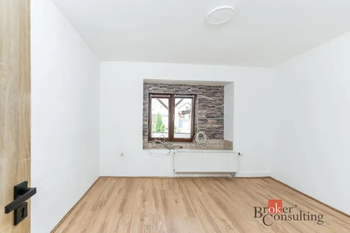 Prodej bytu 4+kk, Chlumec nad Cidlinou - Chlumec nad Cidlinou II, Zámostecká, 130 m2