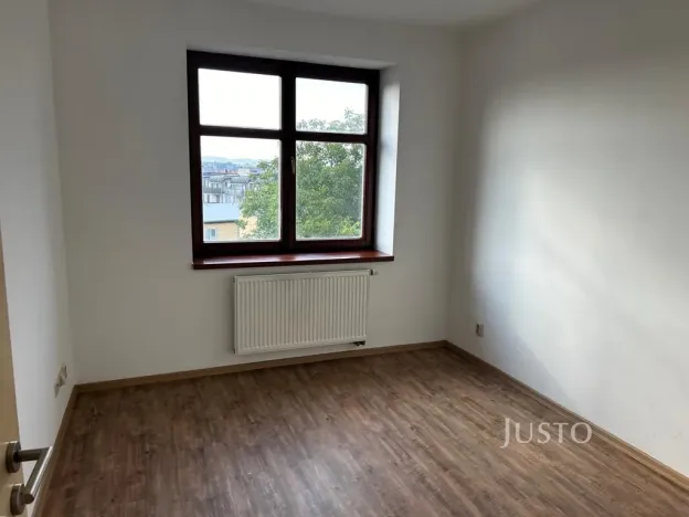 Pronájem bytu 2+kk, Písek - Budějovické Předměstí, Nádražní, 41 m2