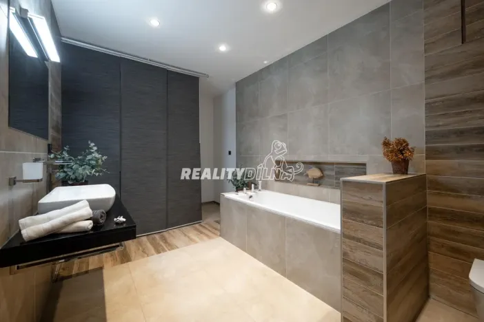 Prodej bytu 3+kk, Praha - Vinohrady, Jičínská, 99 m2