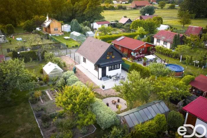 Prodej chaty, Hradec Králové - Pražské Předměstí, Červený Dvůr, 76 m2