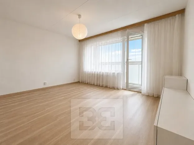 Pronájem bytu 3+1, Brno, Bzenecká, 70 m2