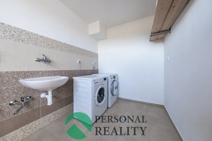 Prodej rodinného domu, Háje, 256 m2