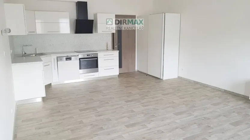 Pronájem bytu 1+kk, Plzeň - Lobzy, Koterovská, 43 m2