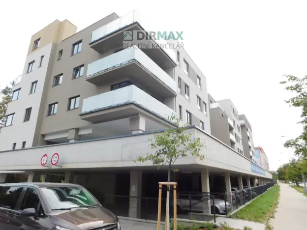 Pronájem bytu 1+kk, Plzeň - Lobzy, Koterovská, 43 m2
