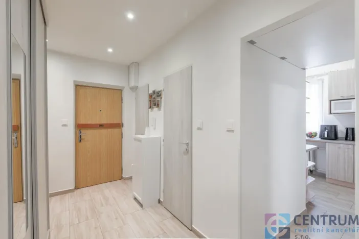 Pronájem bytu 2+1, Praha - Strašnice, Nad vodovodem, 51 m2