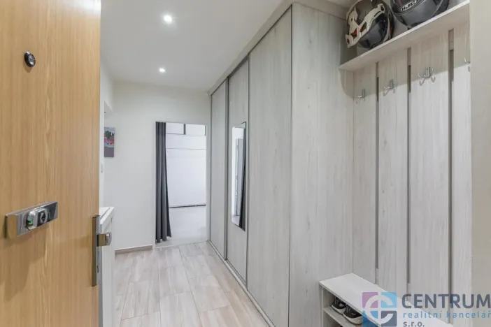 Pronájem bytu 2+1, Praha - Strašnice, Nad vodovodem, 51 m2