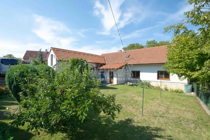 Prodej rodinného domu, Hostín, 204 m2