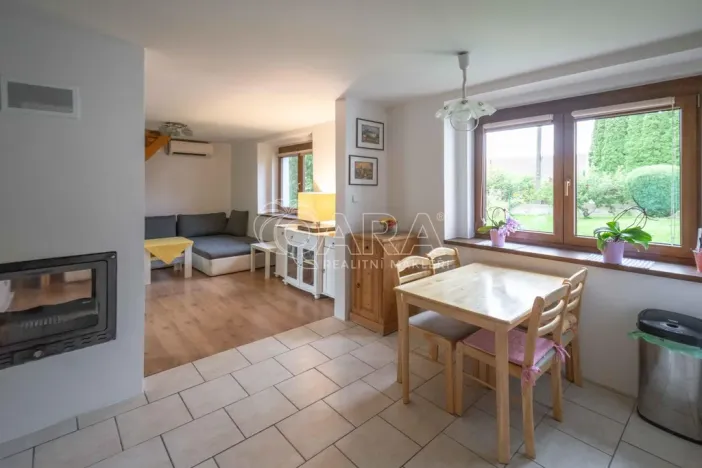 Prodej rodinného domu, Hostín, 204 m2