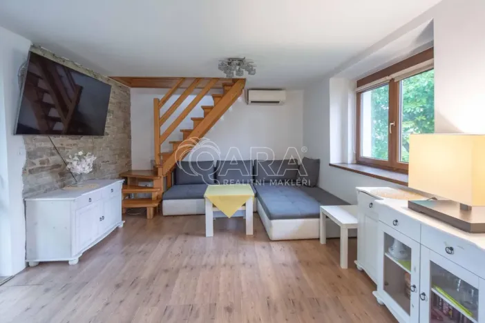 Prodej rodinného domu, Hostín, 204 m2