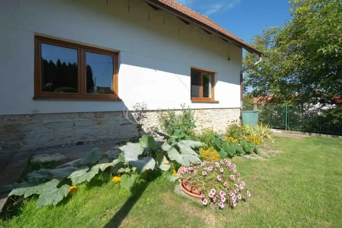 Prodej rodinného domu, Hostín, 204 m2