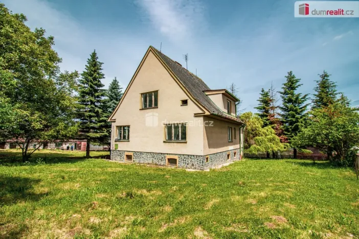 Prodej rodinného domu, Výrov - Hadačka, 280 m2