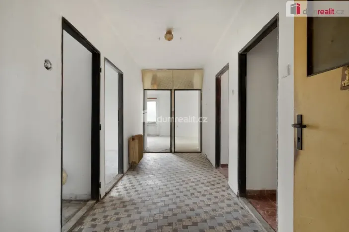 Prodej rodinného domu, Výrov - Hadačka, 280 m2