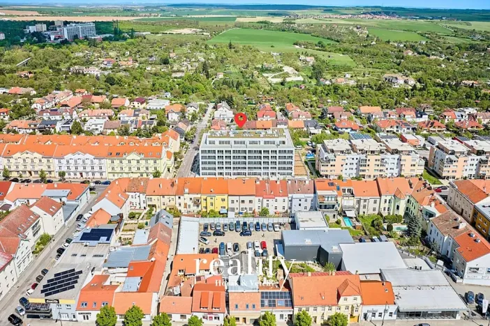 Pronájem bytu 1+kk, Znojmo, Jarošova, 37 m2