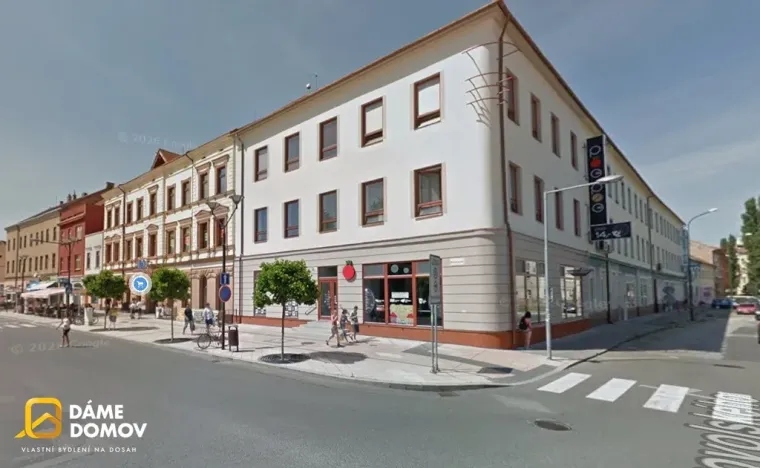 Pronájem obchodního prostoru, Hodonín, Masarykovo nám., 10 m2