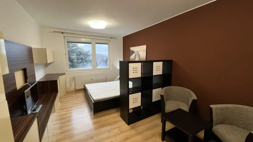 Pronájem bytu 1+1, Zlín, Větrná, 34 m2