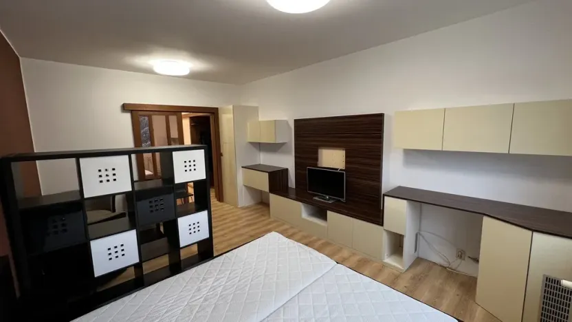 Pronájem bytu 1+1, Zlín, Větrná, 34 m2