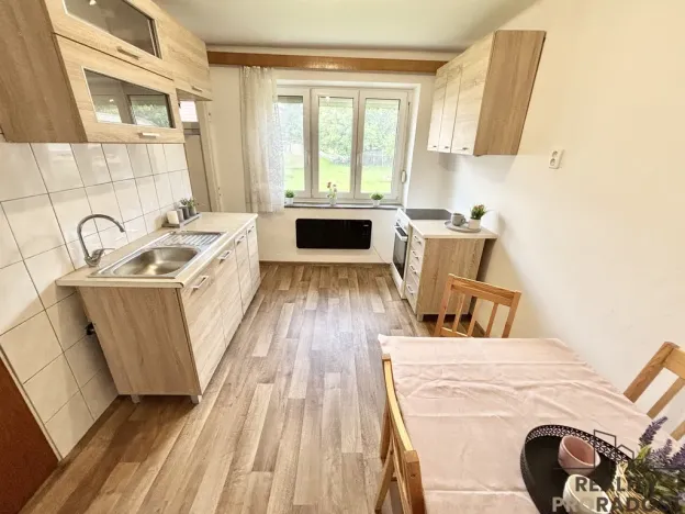 Prodej bytu 2+1, Sklené, 49 m2