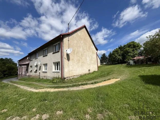 Prodej bytu 2+1, Sklené, 49 m2