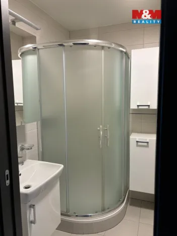 Pronájem bytu 2+kk, Praha - Kobylisy, Třeboradická, 45 m2
